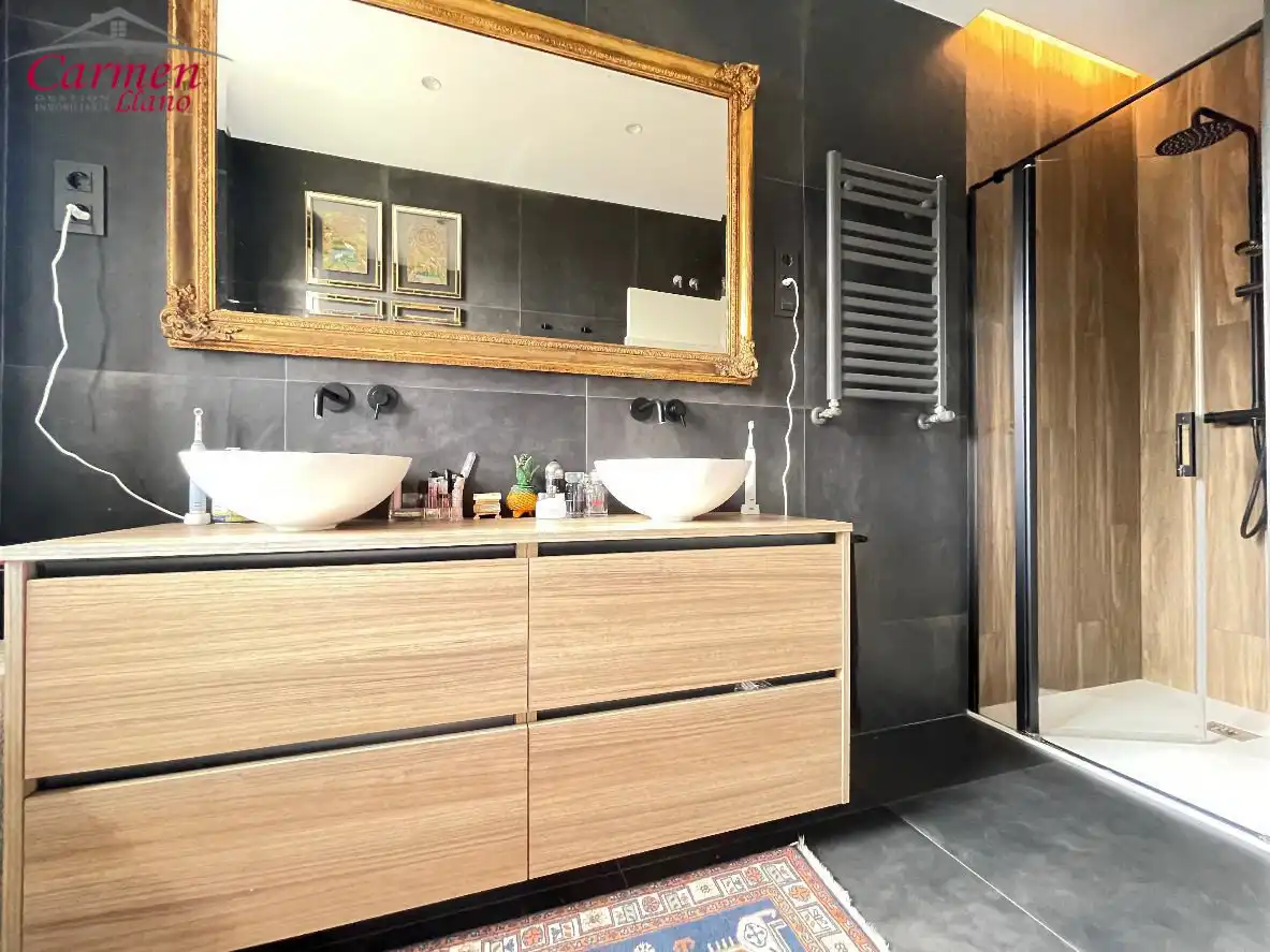 Bathroom of Flat for sale in Getxo   with Heating and Terrace