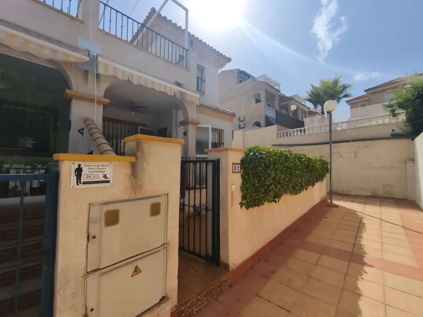 Vista exterior de Dúplex en venda en Orihuela amb Aire condicionat, Calefacció i Piscina