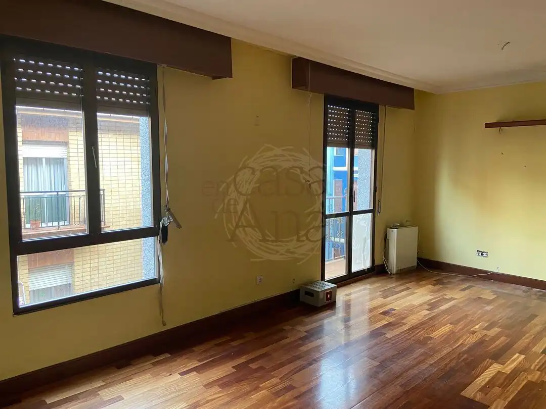 Habitación de Piso en venta en Barakaldo  con Balcón