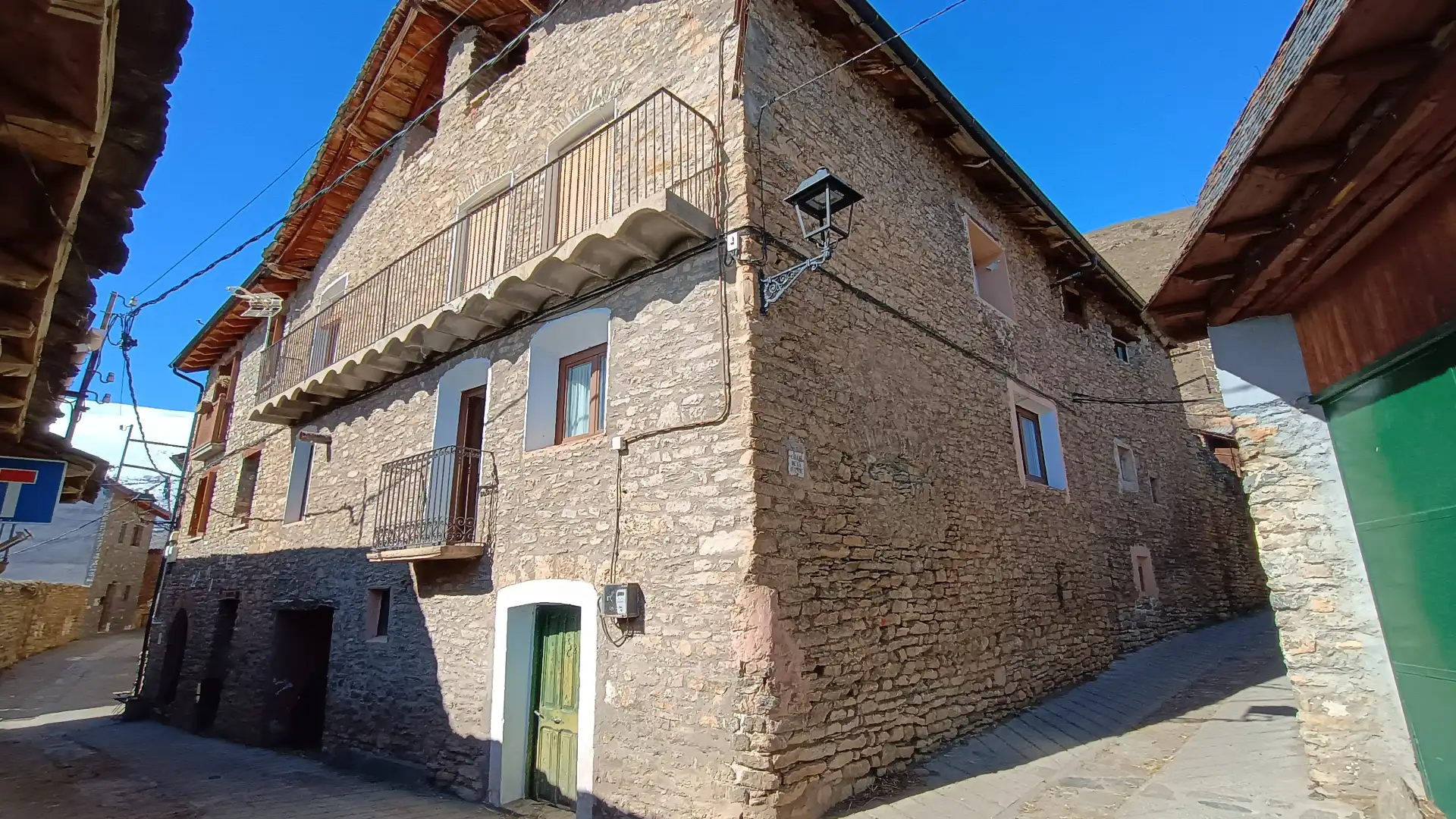 Casa con terrazza in vendita a Carrer Llessui Poble, imagen 2