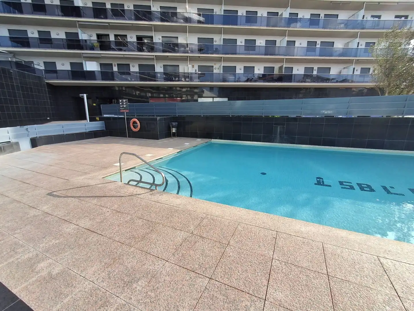 Schwimmbecken von Wohnung zum Verkauf in L'Ampolla mit Klimaanlage, Heizung und Terrasse