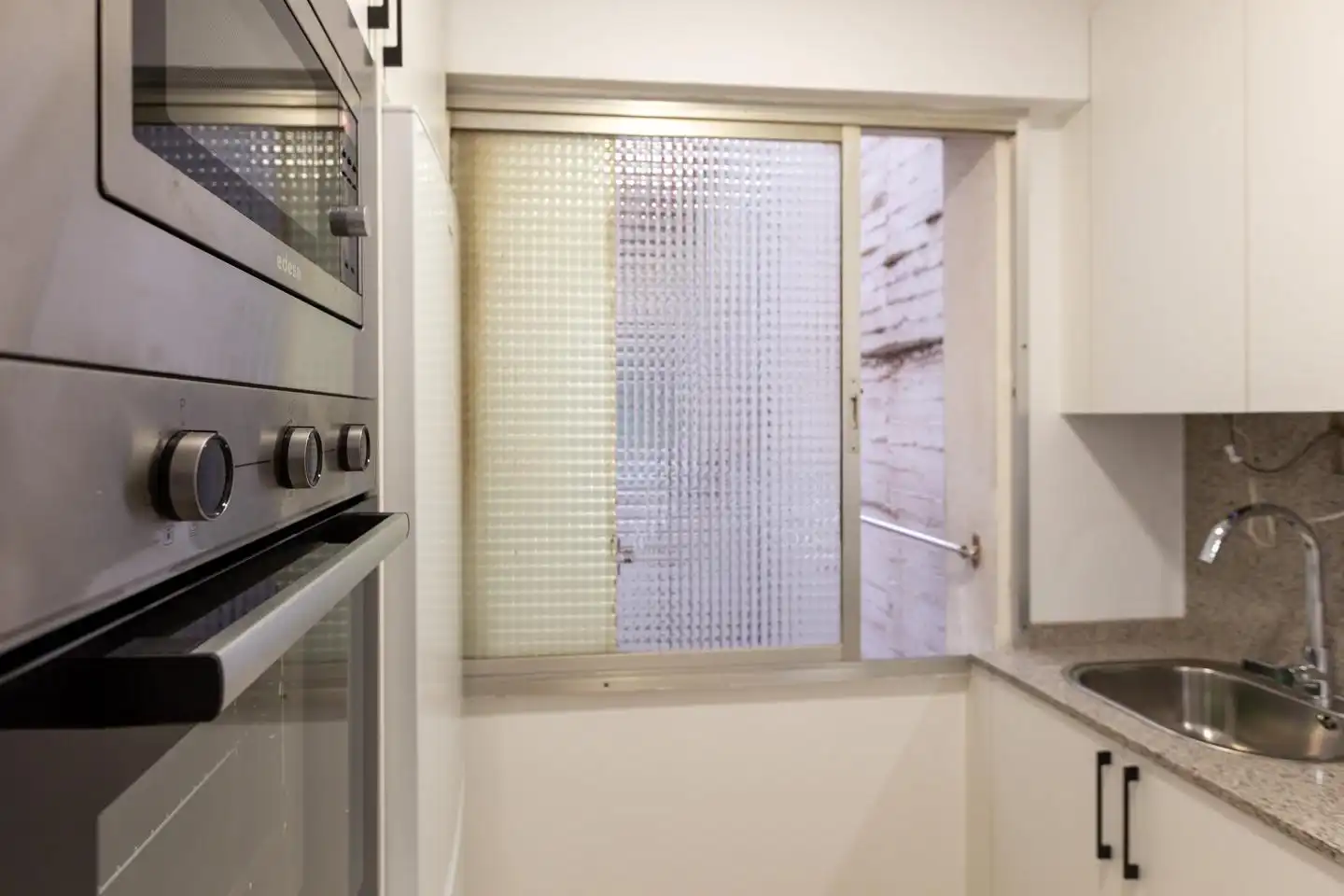 Cocina de Piso para compartir en A Coruña Capital  con Calefacción