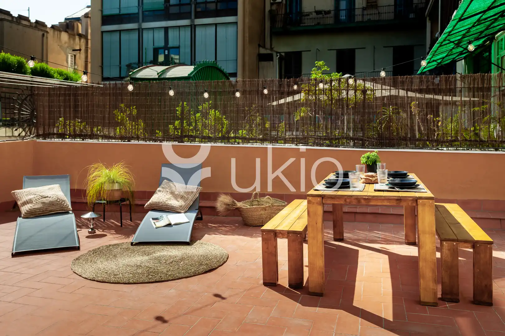 Terrassa de Apartament de lloguer en Barcelona amb Terrassa, Moblat i Forn