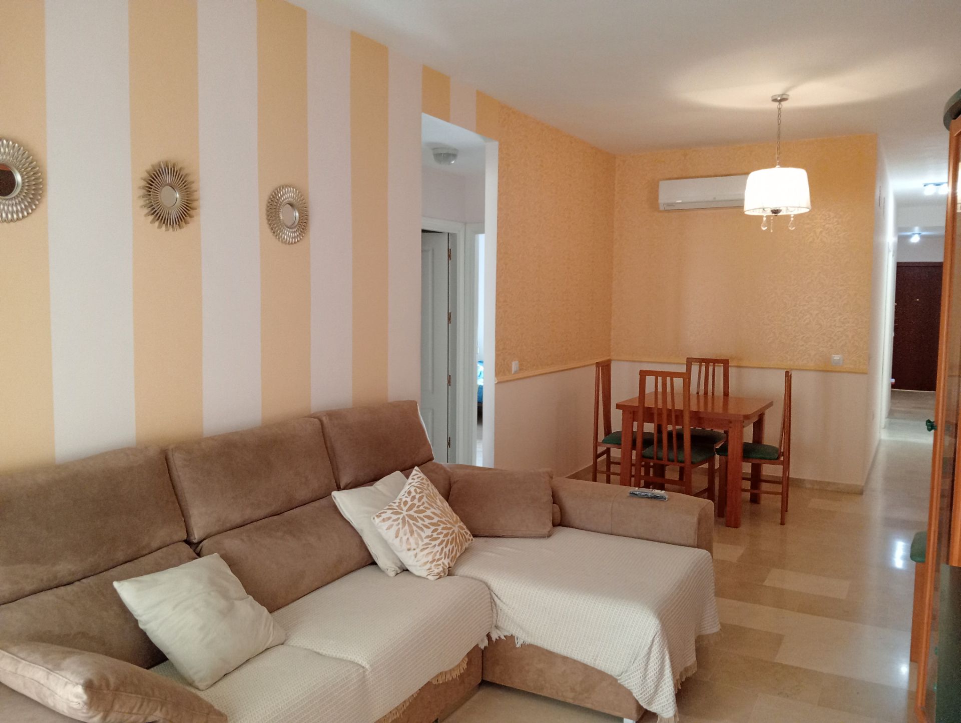Living room of Flat for sale in Marchena  with Air Conditioner, Terrace and Furnished