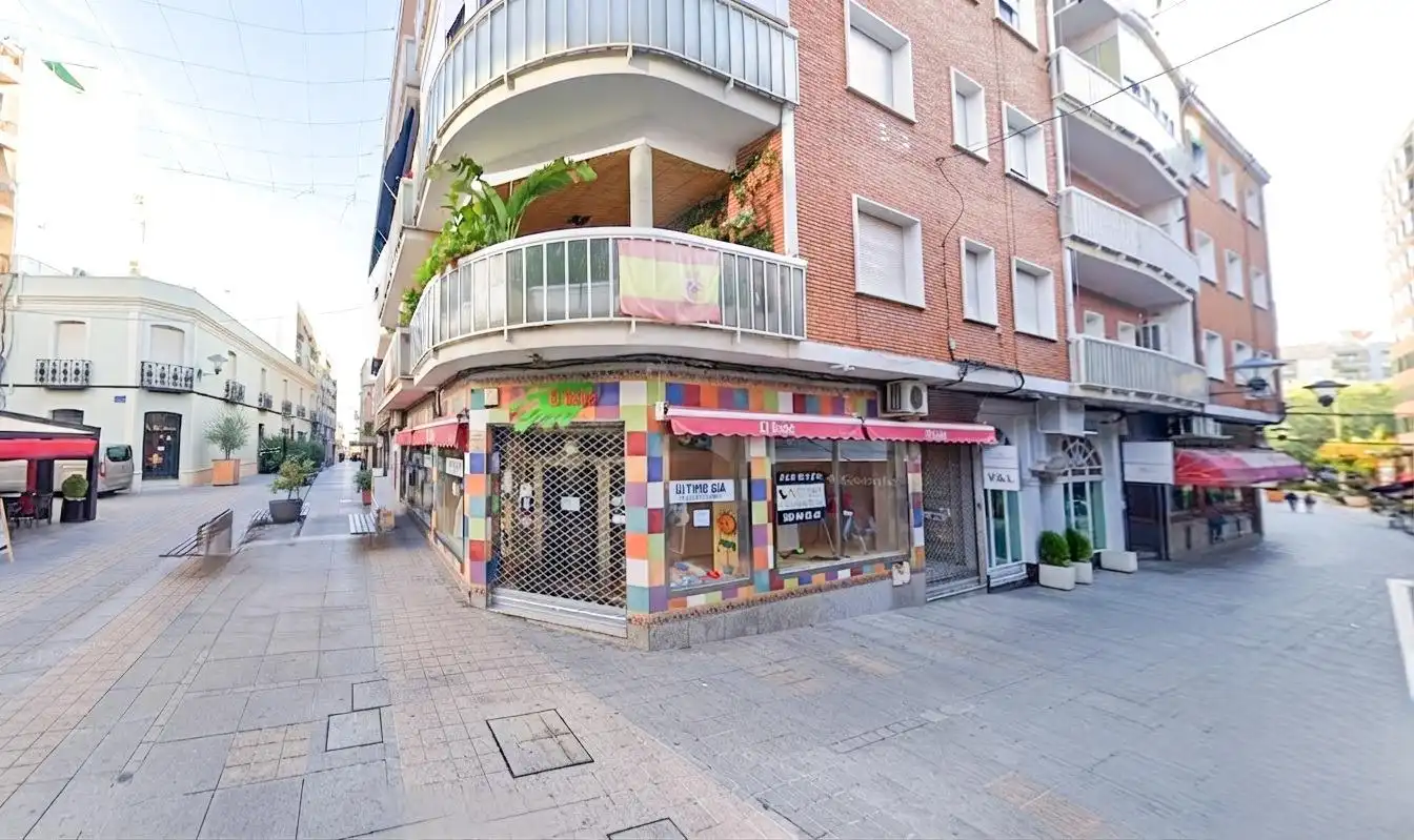 Exterior view of Commercial properties for rent in Puertollano  with Air Conditioner, Parquet flooring and Furnished