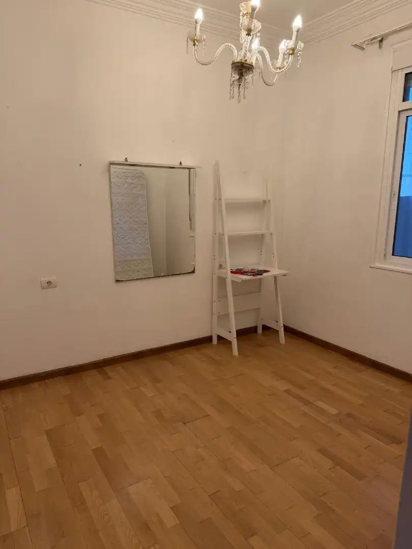 Habitación de Piso en venta en Carballo con Terraza, Horno y Lavadora