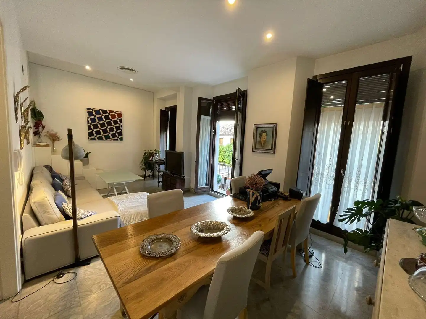 Comedor de Edificio en venta en Granada