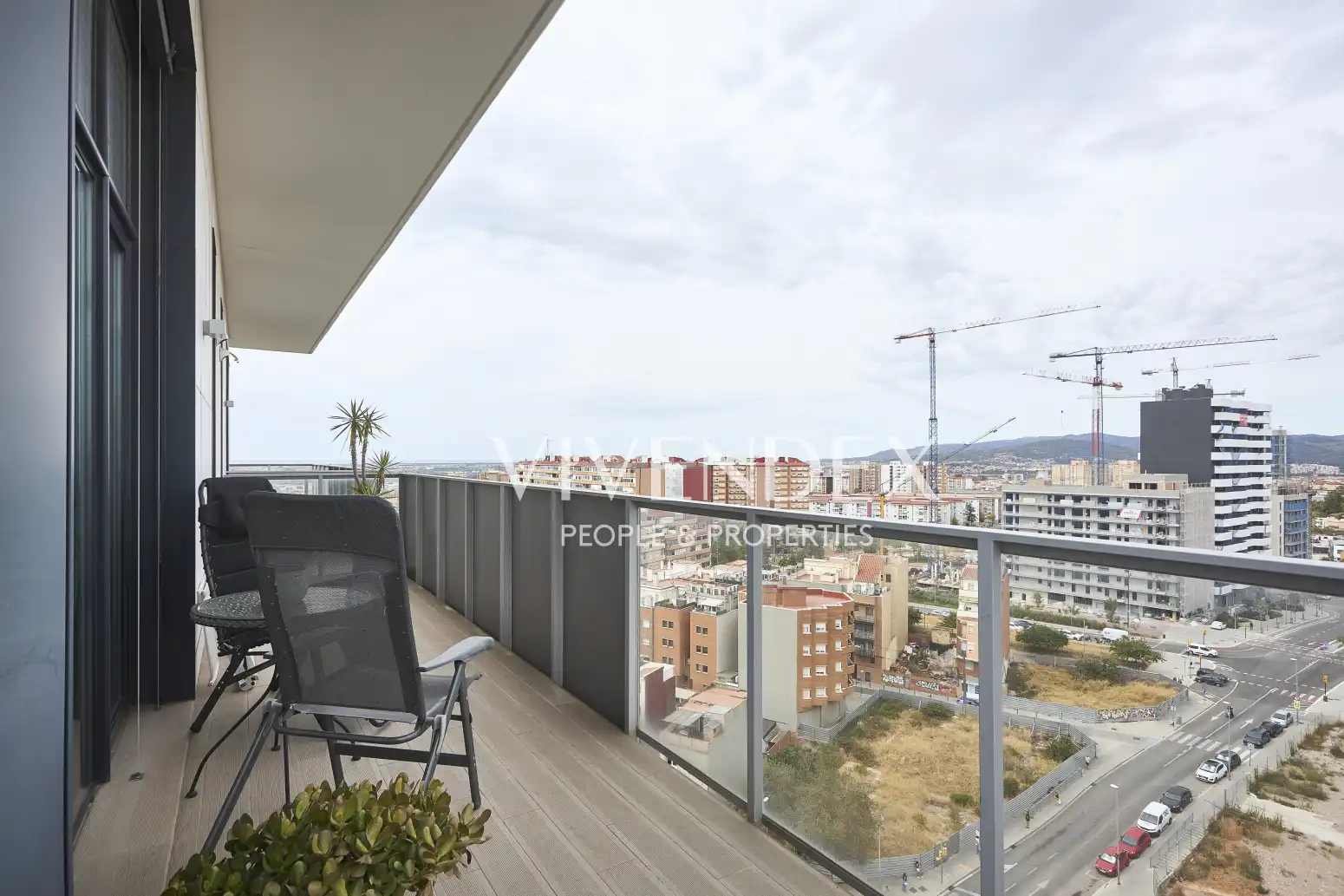 Terrassa de Àtic en venda en L'Hospitalet de Llobregat amb Aire condicionat, Calefacció i Parquet