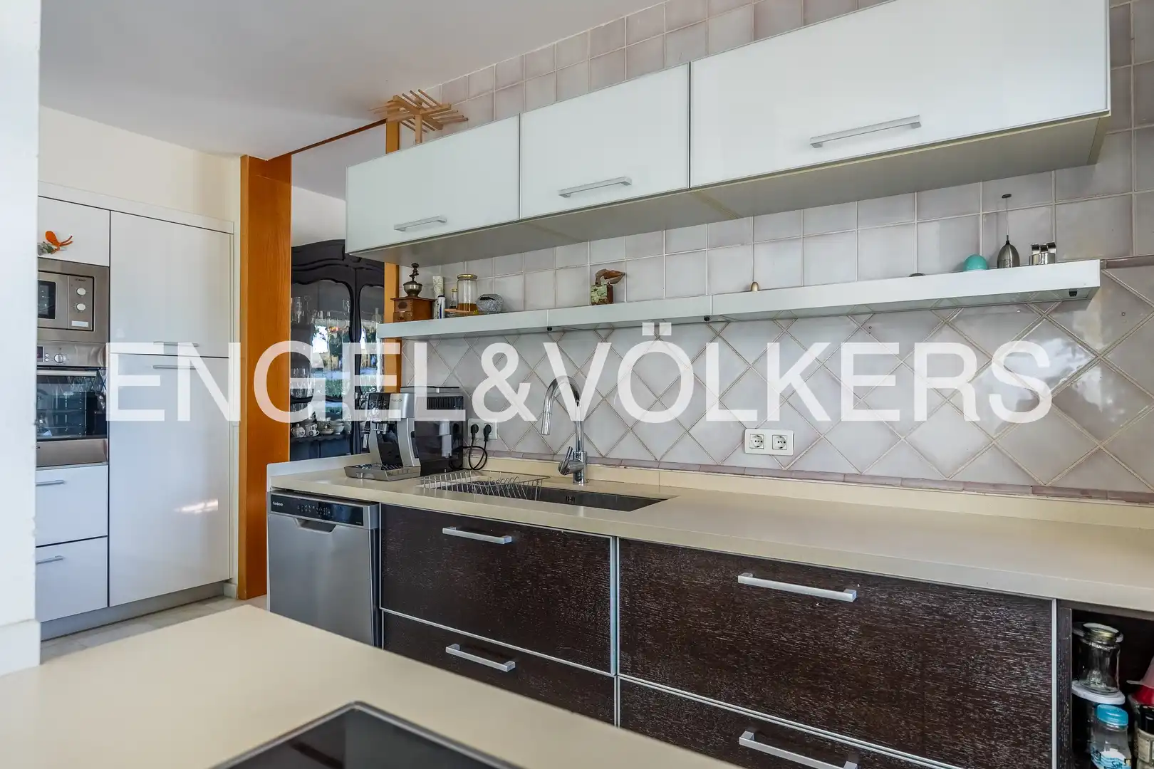Kitchen of Houses for sale in Valencina de la Concepción  with Air Conditioner, Heating and Private garden