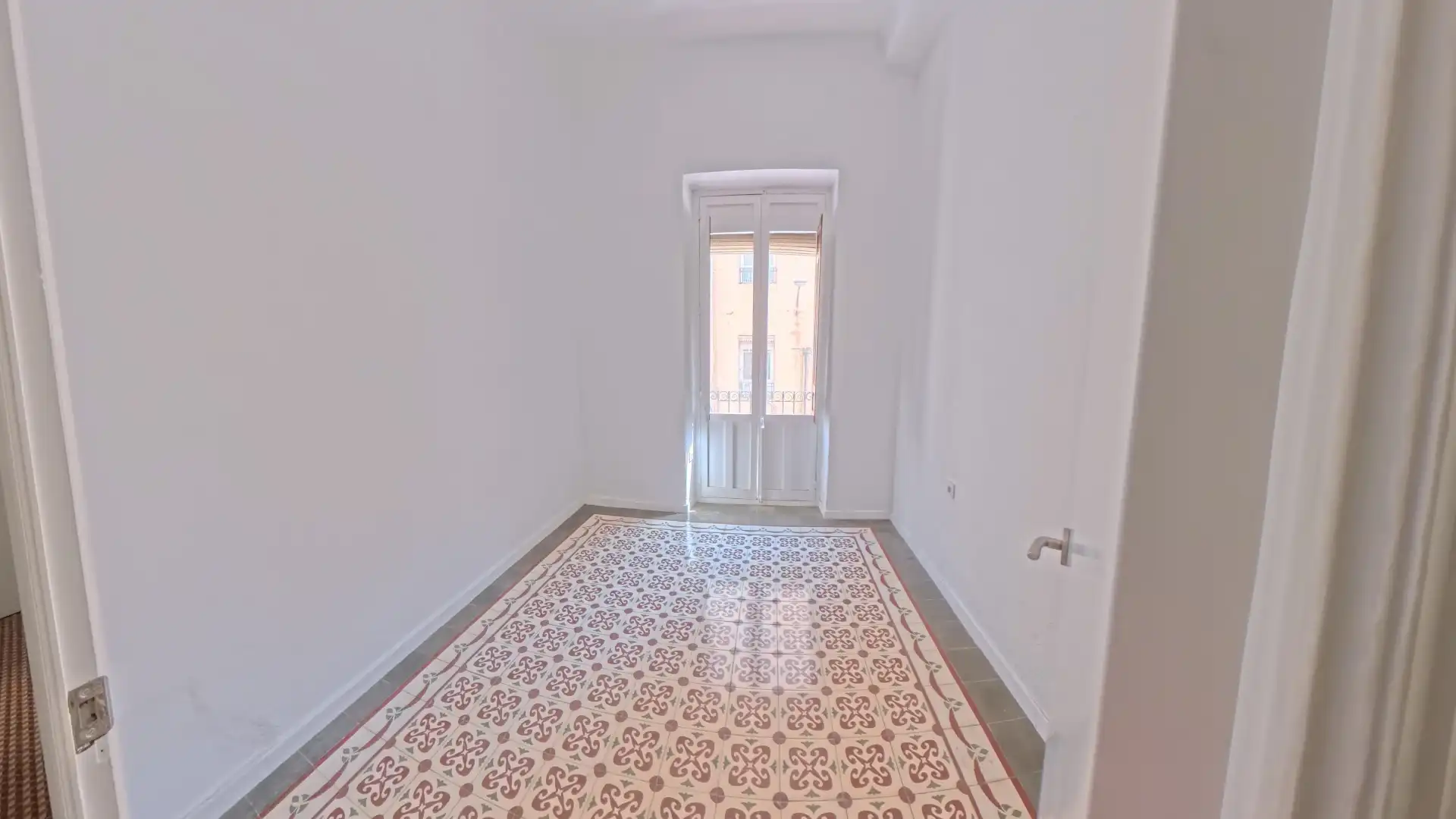 Wohnung zur Miete in Carrer Berenguer de Marquina, Mercado