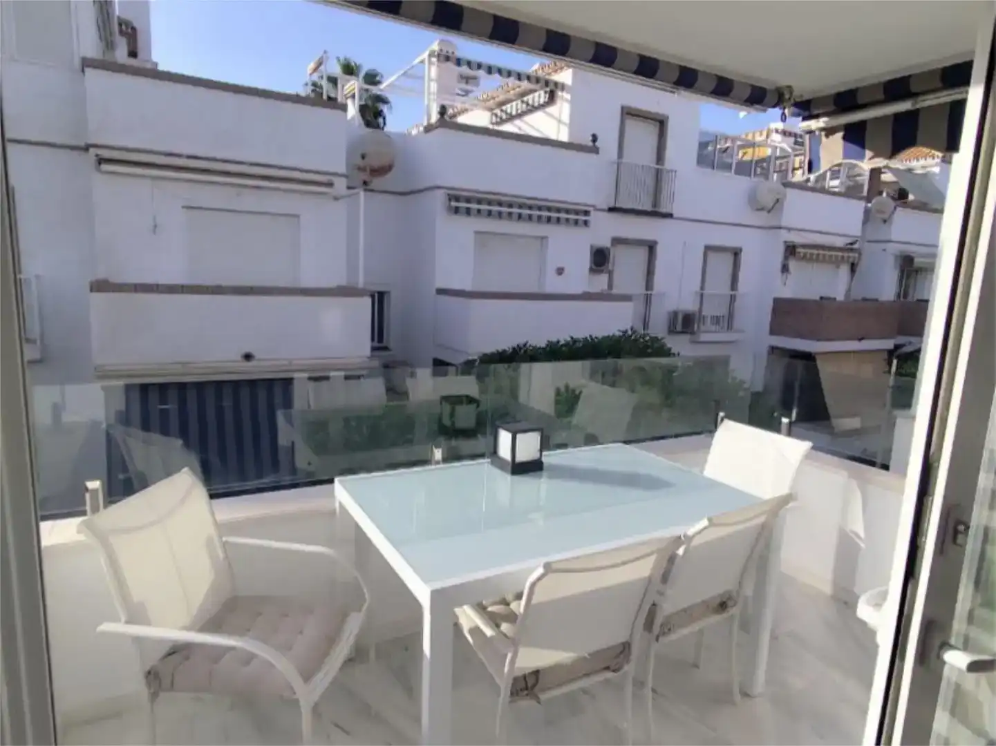 Terrassa de Dúplex de lloguer en Torrox amb Aire condicionat, Piscina i Moblat