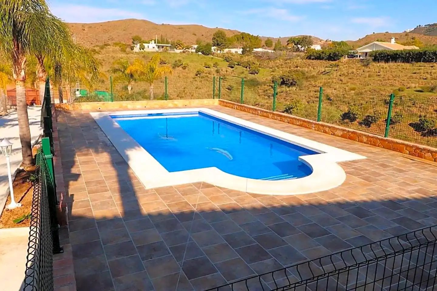 Piscina de Casa o chalet de alquiler en Mijas con Aire acondicionado, Jardín privado y Terraza
