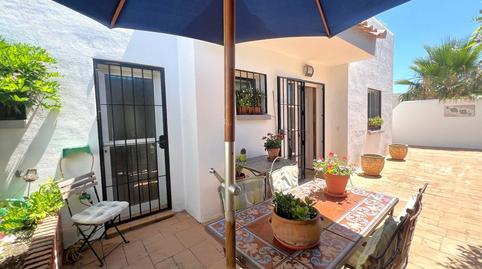 Foto 2 de Casa adosada en venta en Centro ciudad, Fuengirola