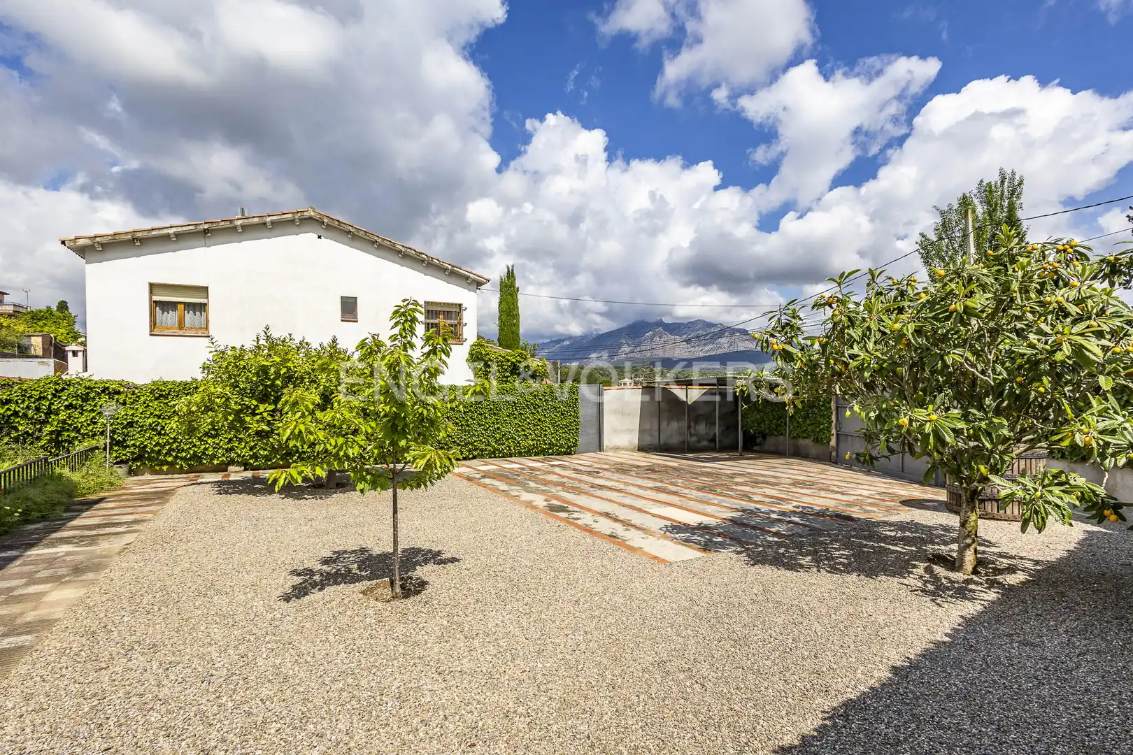 Vista exterior de Casa o chalet en venta en Esparreguera con Calefacción y Jardín privado
