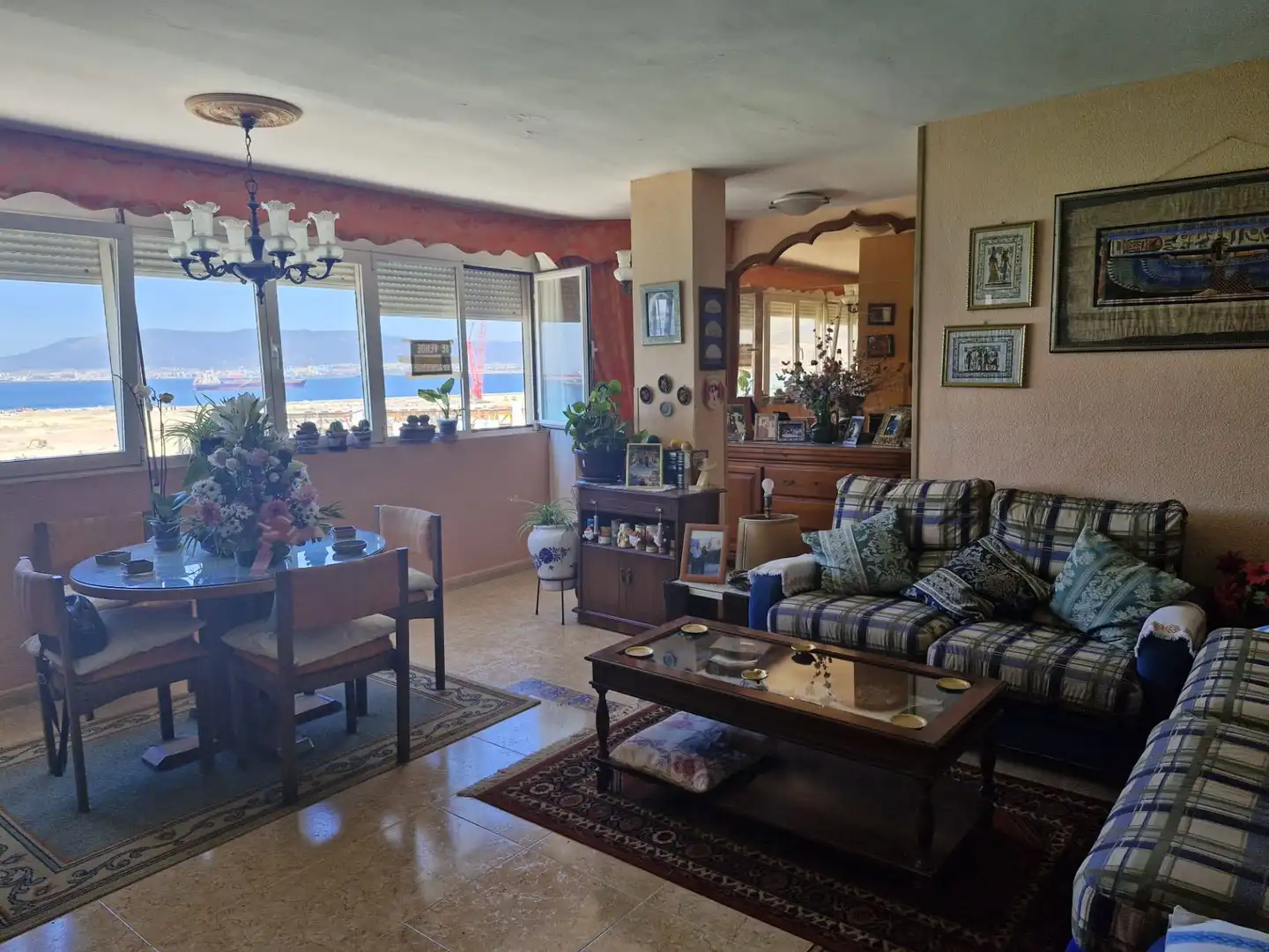Wohnzimmer von Wohnung zum Verkauf in La Línea de la Concepción mit Terrasse und Möbliert