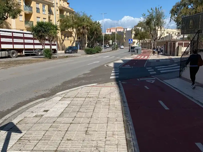 Individual de lloguer a Avenida Quinto Centenario 28, imagen 2