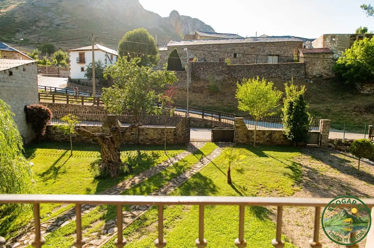 Terraza de Casa o chalet en venta en Cabrillanes con Calefacción, Trastero y Amueblado
