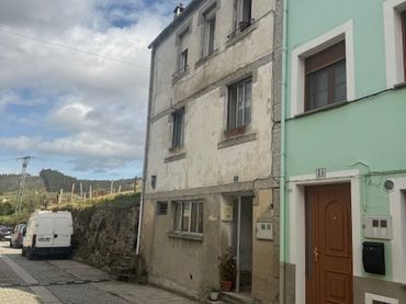 Maison mitoyenne avec balcon à vendre à Calle Sur