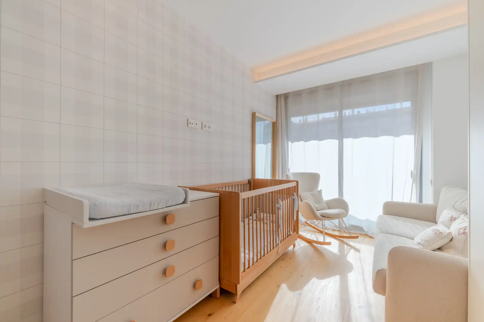 Bedroom of Flat for sale in Girona  with Air Conditioner, Heating and Parquet flooring