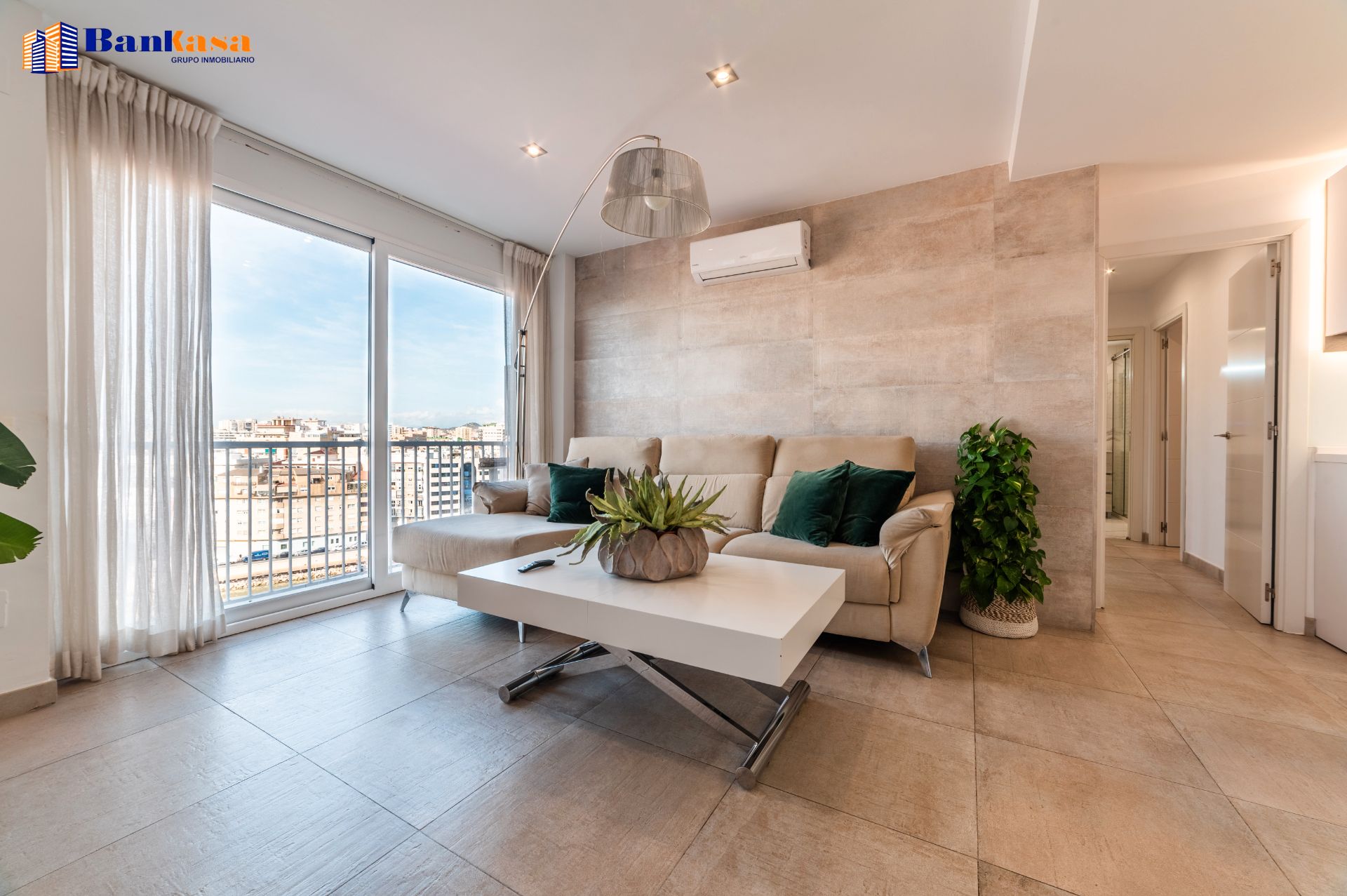 Sala d'estar de Pis en venda en Málaga Capital amb Aire condicionat, Moblat i Balcó