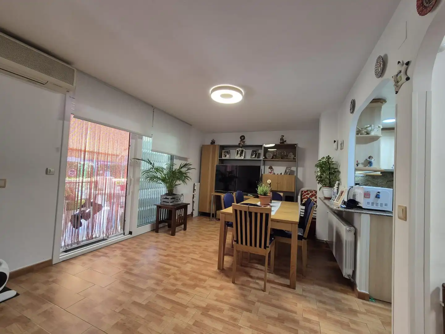 Esszimmer von Erdgeschoss zum Verkauf in El Vendrell mit Klimaanlage, Heizung und Terrasse