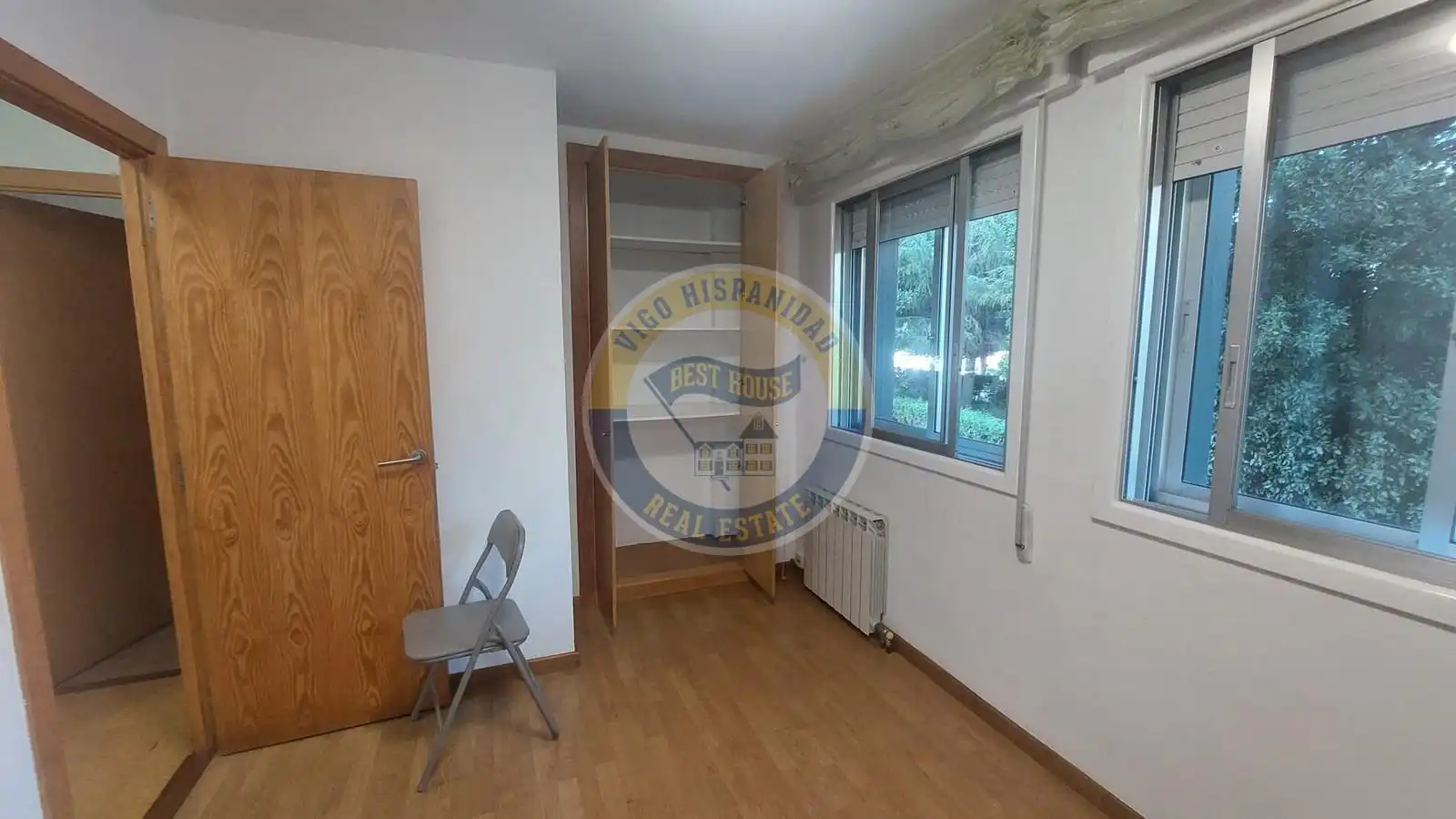 Habitación de Piso en venta en Vigo  con Calefacción