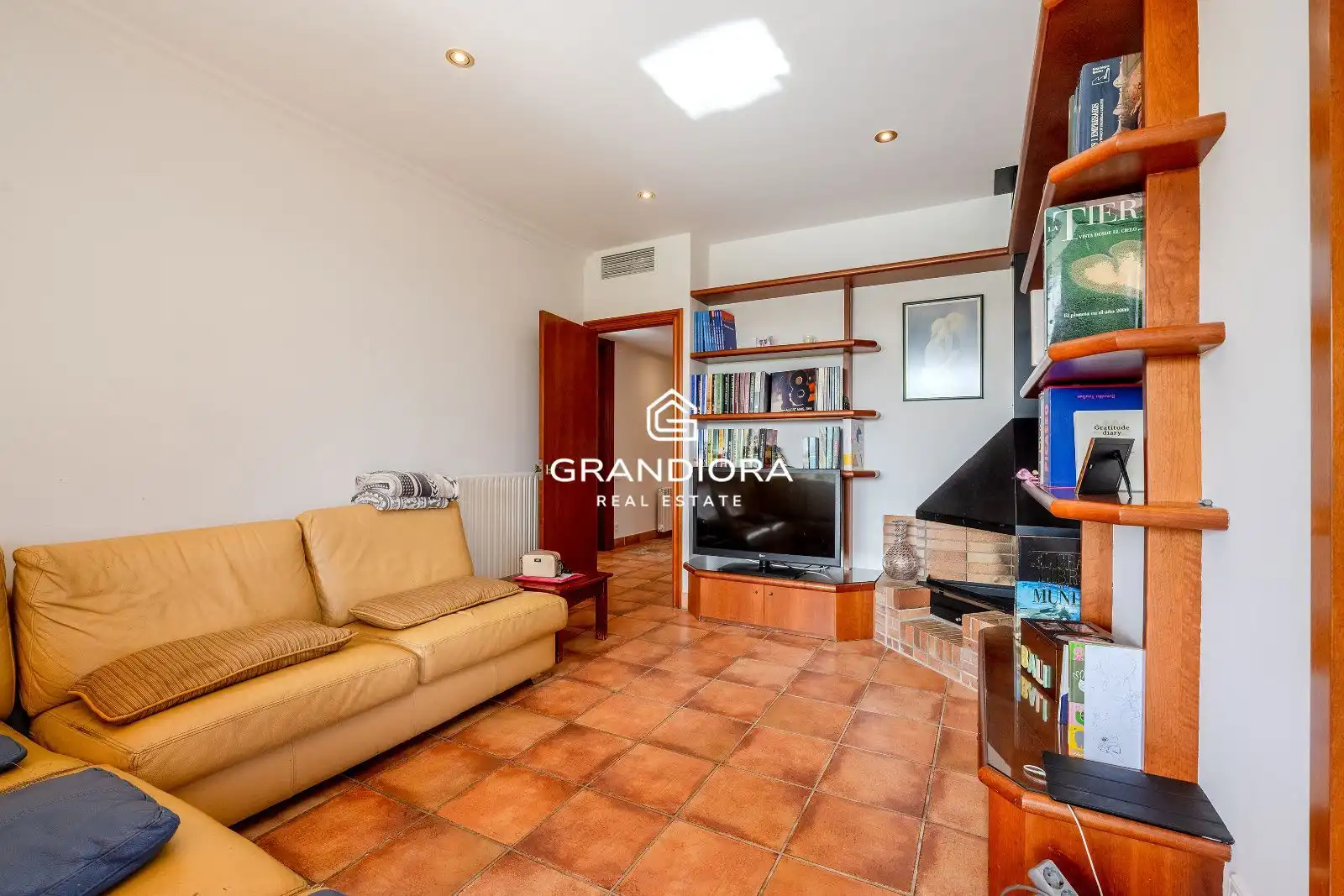 Detached house with pool for sale in Calle Llaüt, imagen 13