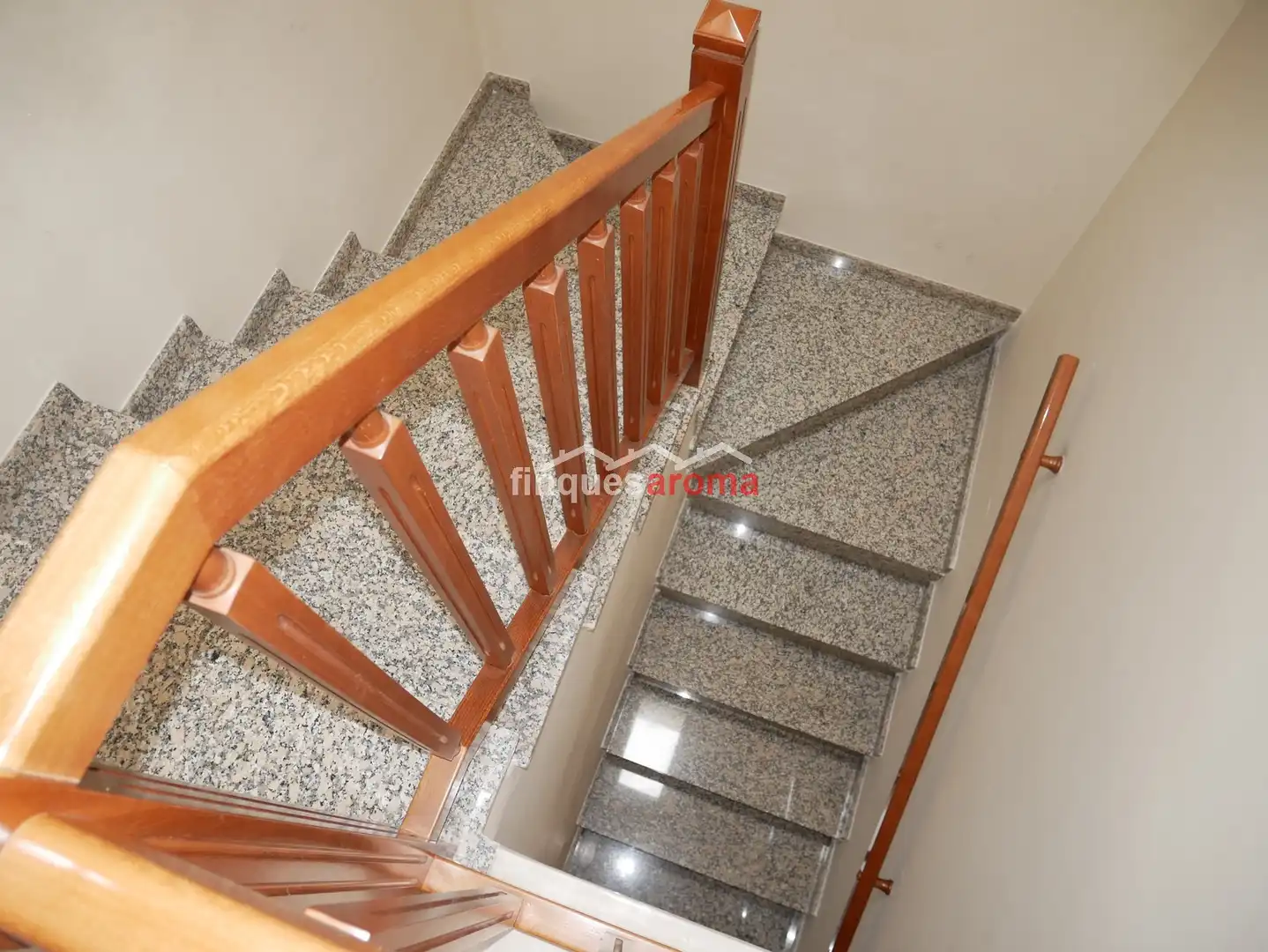 Casa adosada en venta en Pira con Aire acondicionado, Calefacción y Terraza