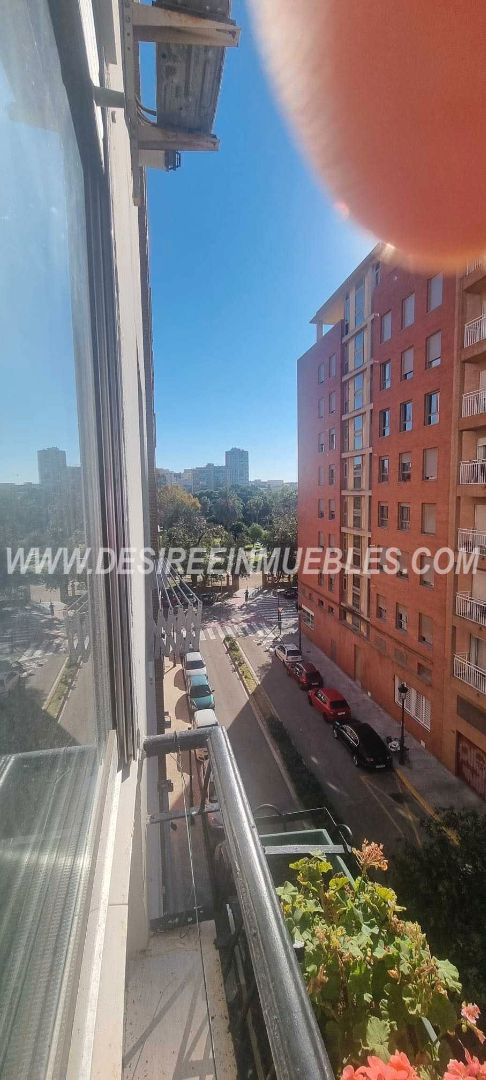 Vista exterior de Pis de lloguer en  Valencia Capital amb Aire condicionat, Calefacció i Moblat