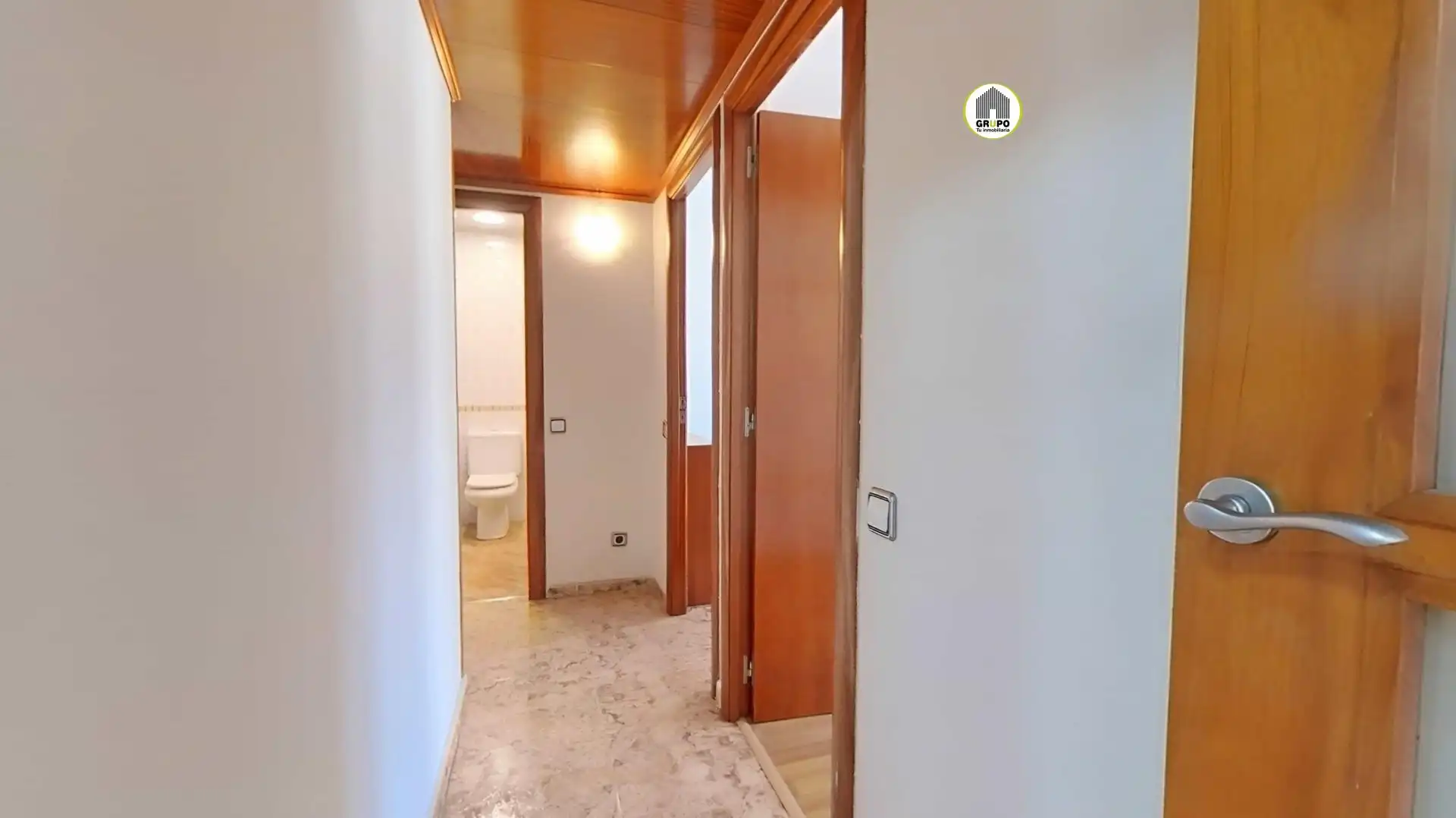 Wohnung zum Verkauf in Esplugues de Llobregat mit Klimaanlage, Heizung und Balkon