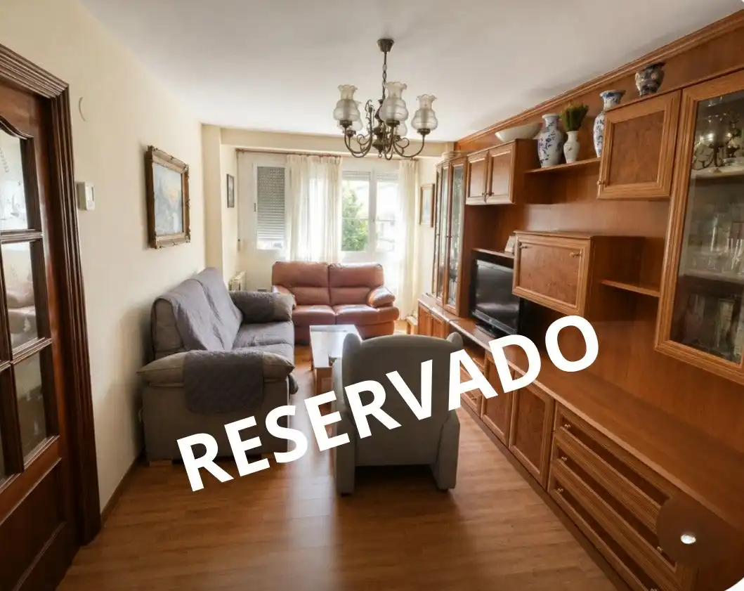 Piso con ascensor en venta en Calle Sevilla