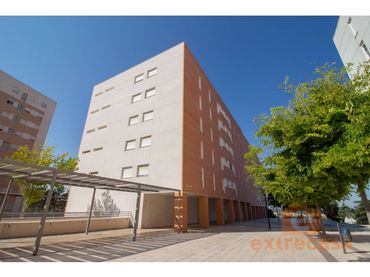 Appartement avec ascenseur à louer à Golf Guadiana