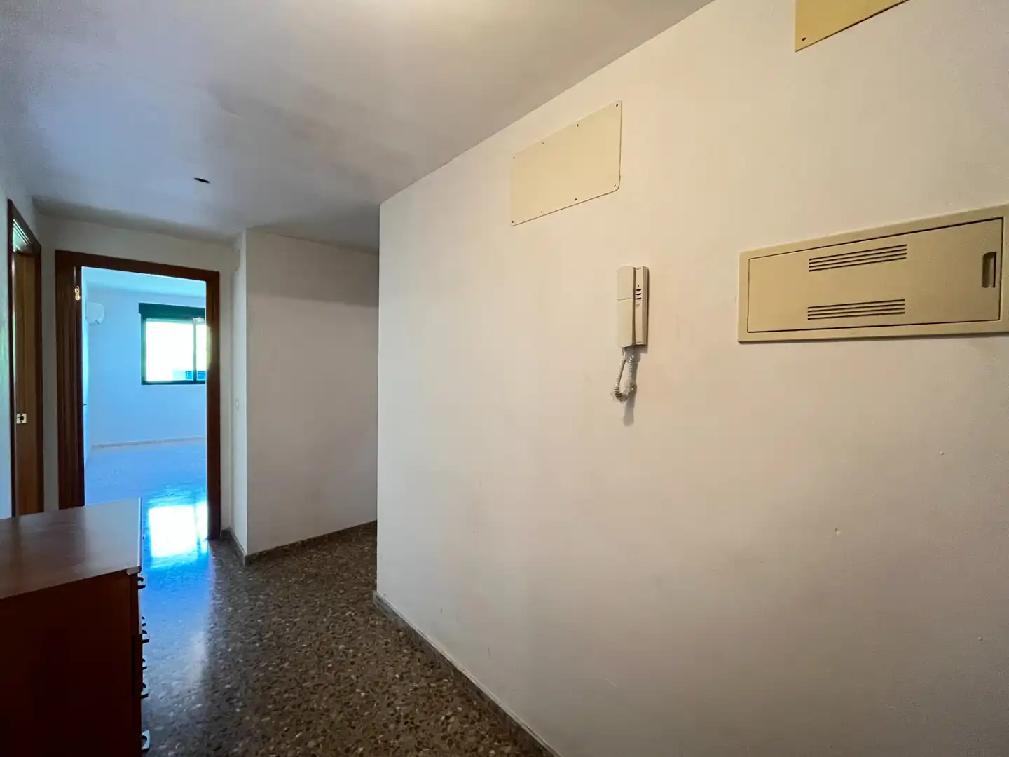 Flat for sale in Faura  with Air Conditioner and Oven