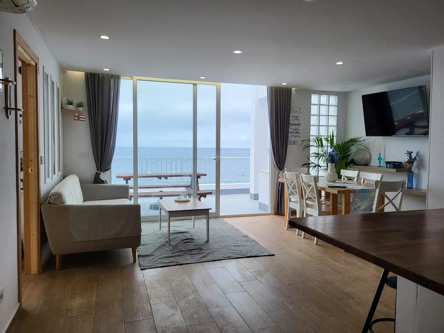 Living room of Apartments for sale in Puerto de la Cruz  with Air Conditioner, Terrace and Storage room