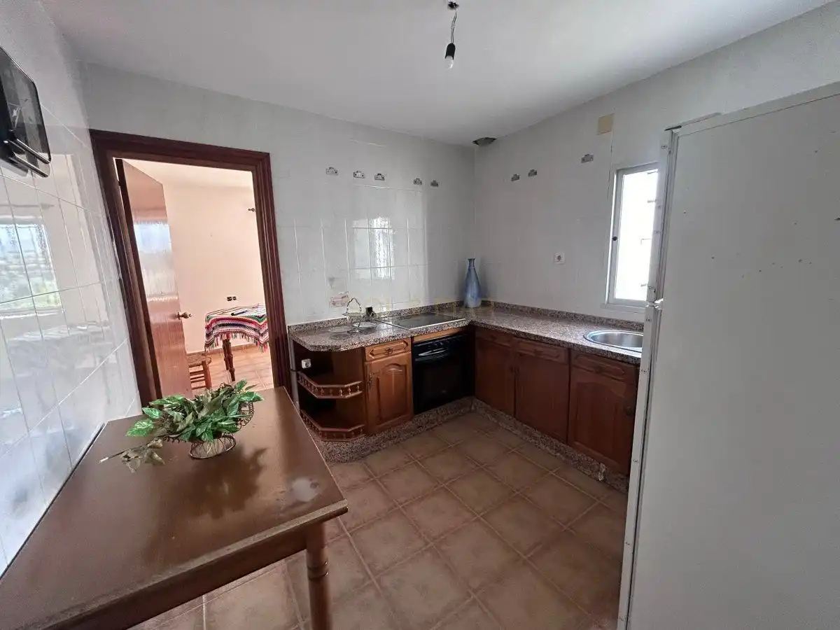 Cuina de Casa o xalet en venda en Álora amb Calefacció, Terrassa i Traster