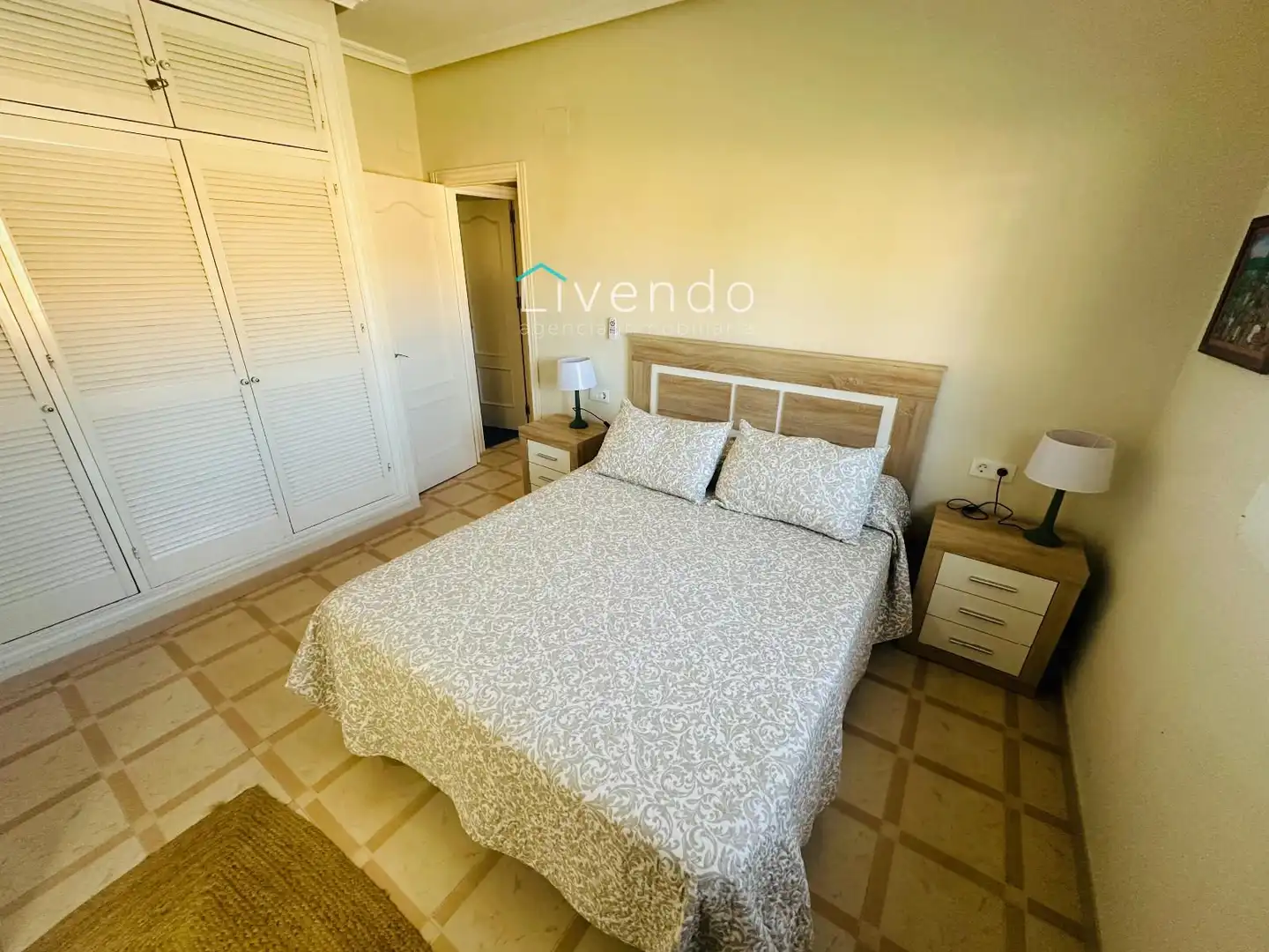 Habitación de Casa o chalet en venta en Chiclana de la Frontera con Piscina y Alarma
