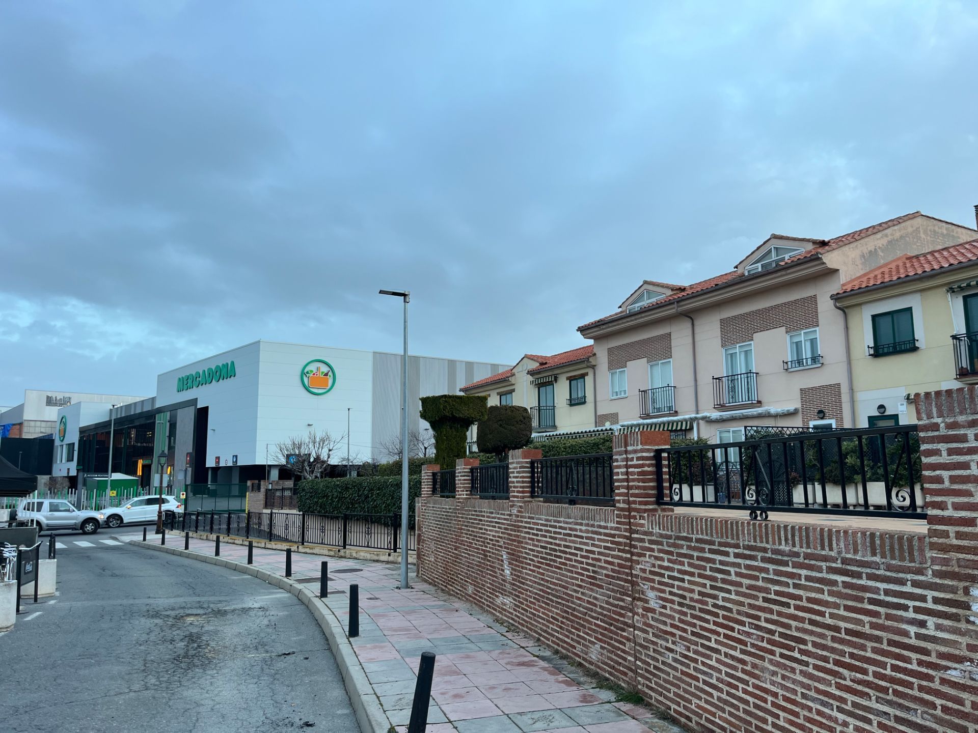 Vista exterior de Garatge en venda en Ávila Capital