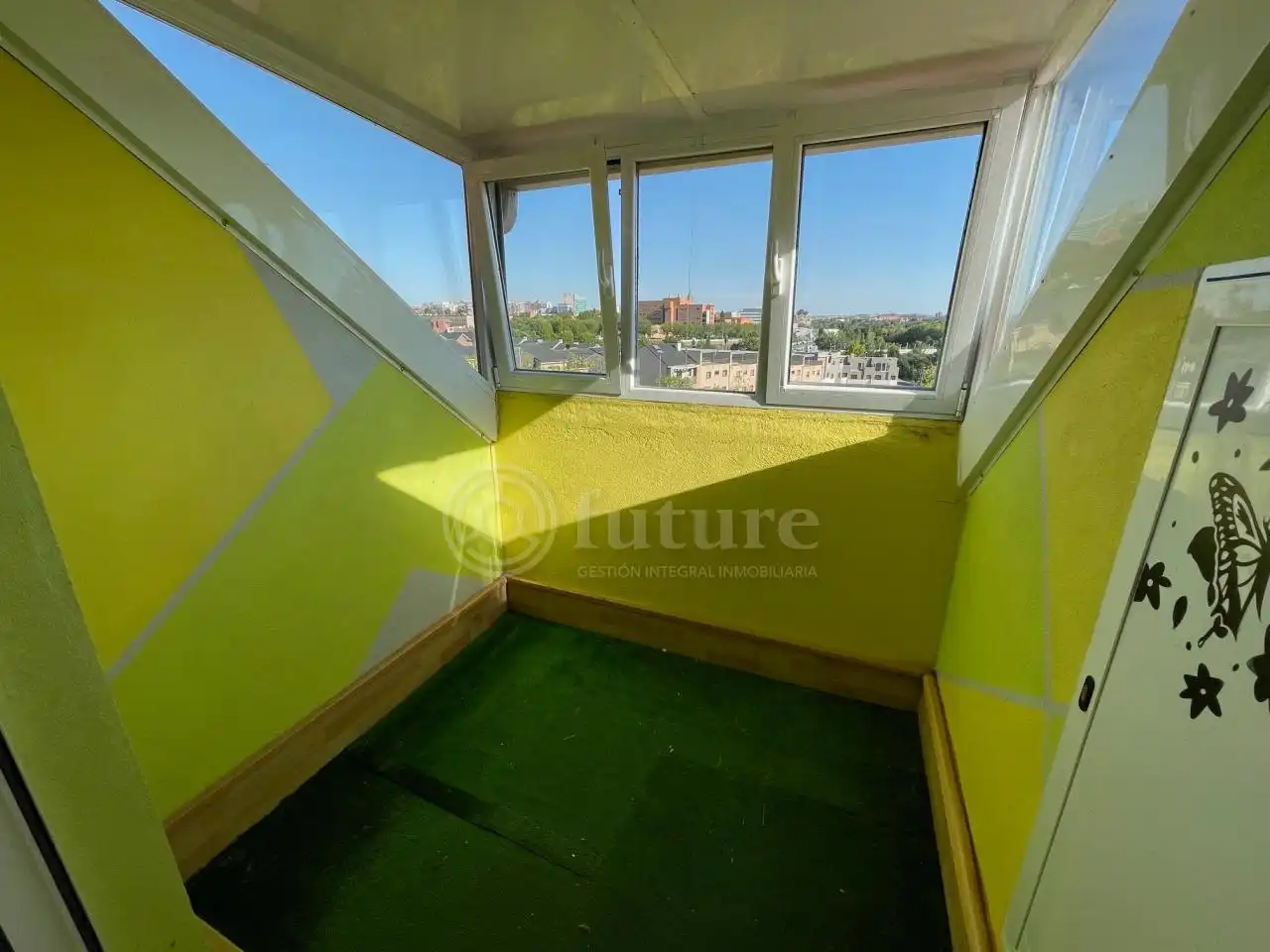 Balcony of Attic for rent in Salamanca  with Heating, Parquet flooring and Terrace