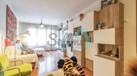 Foto 3 von Wohnung zur Miete in José María Marcilla, Montecerrao, Oviedo