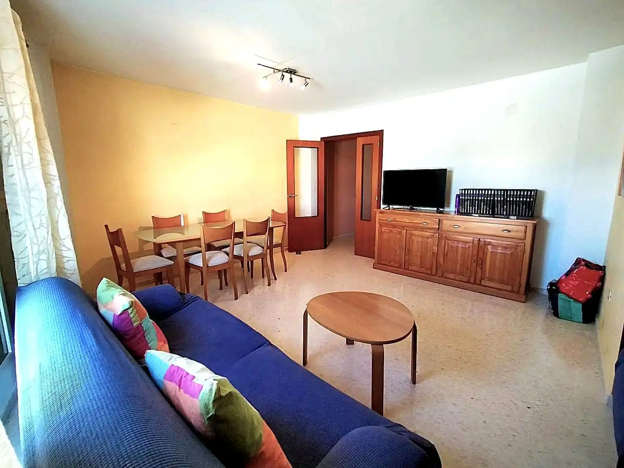 Wohnzimmer von Wohnung zum Verkauf in Oliva mit Abstellraum und Möbliert