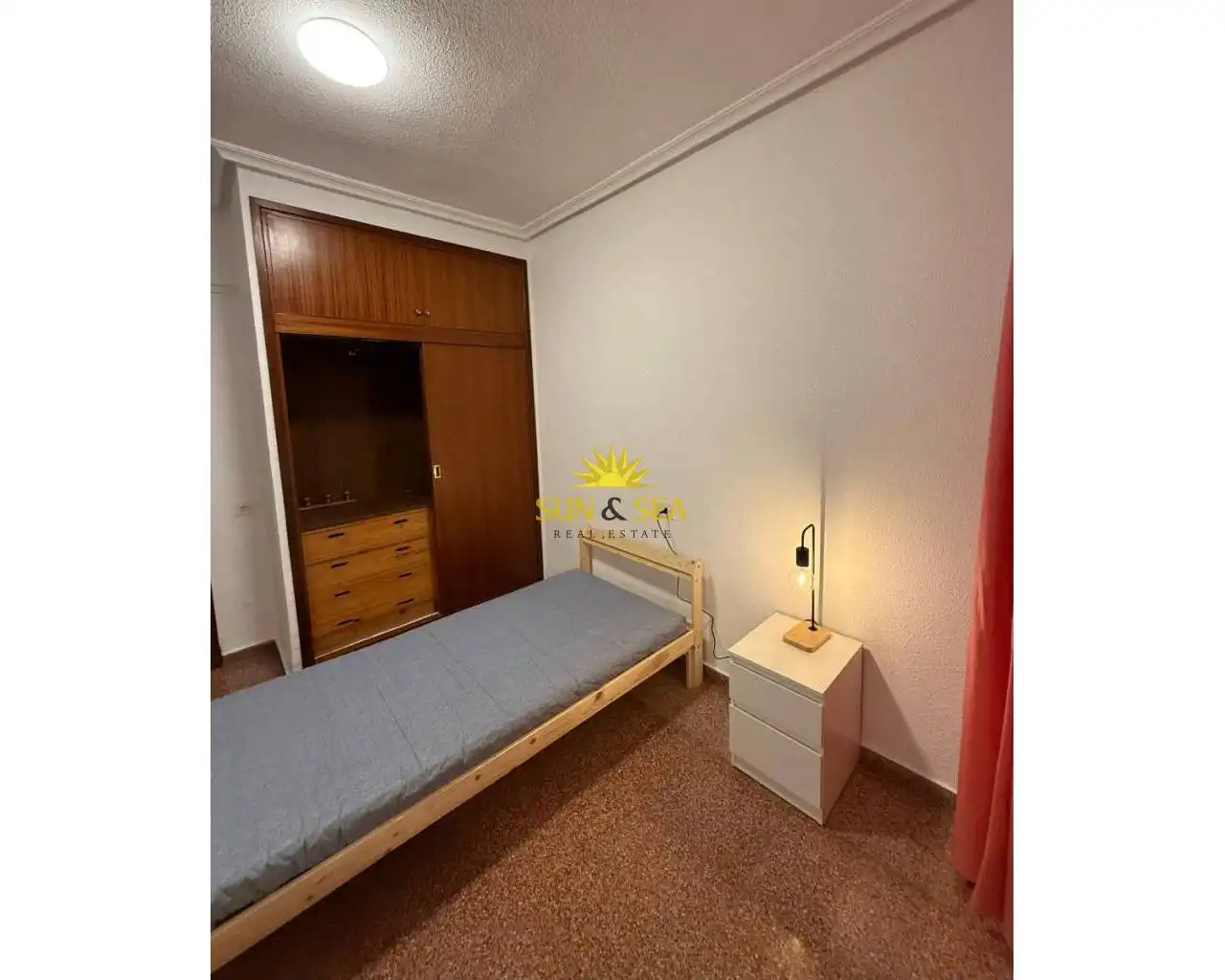 Dormitori de Apartament de lloguer en Murcia amb Calefacció, Terrassa i Moblat