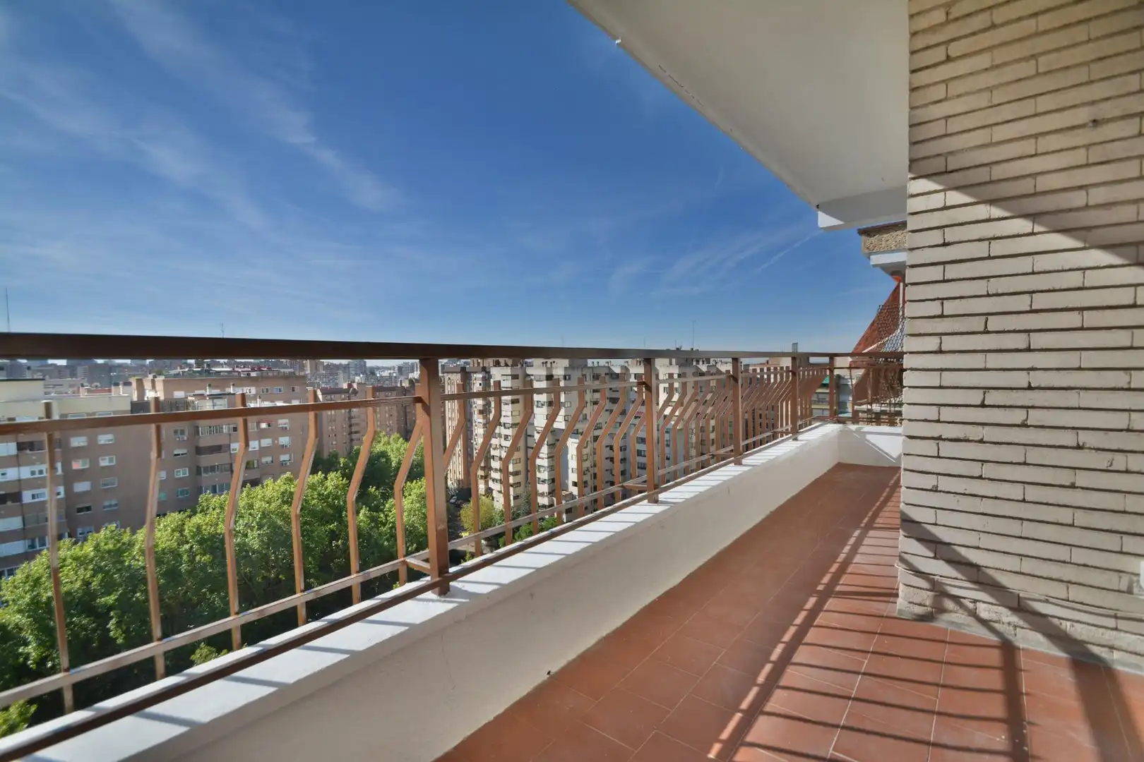 Terrasse von Wohnung zur Miete in Fuencarral - El Pardo