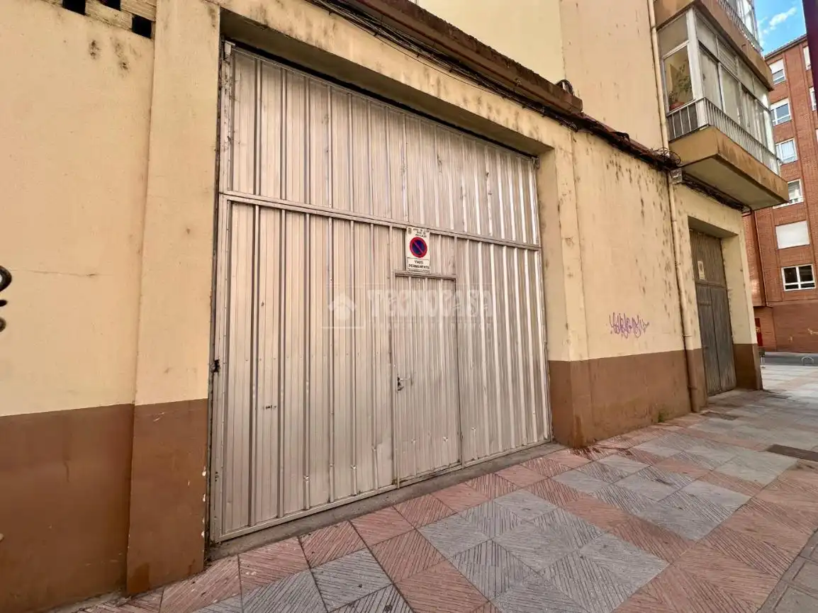 Individuel à vendre à C. Valcarce