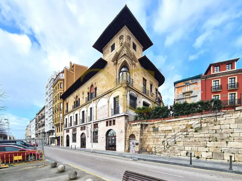 Exterior view of Commercial properties for rent in Gijón   with Air Conditioner