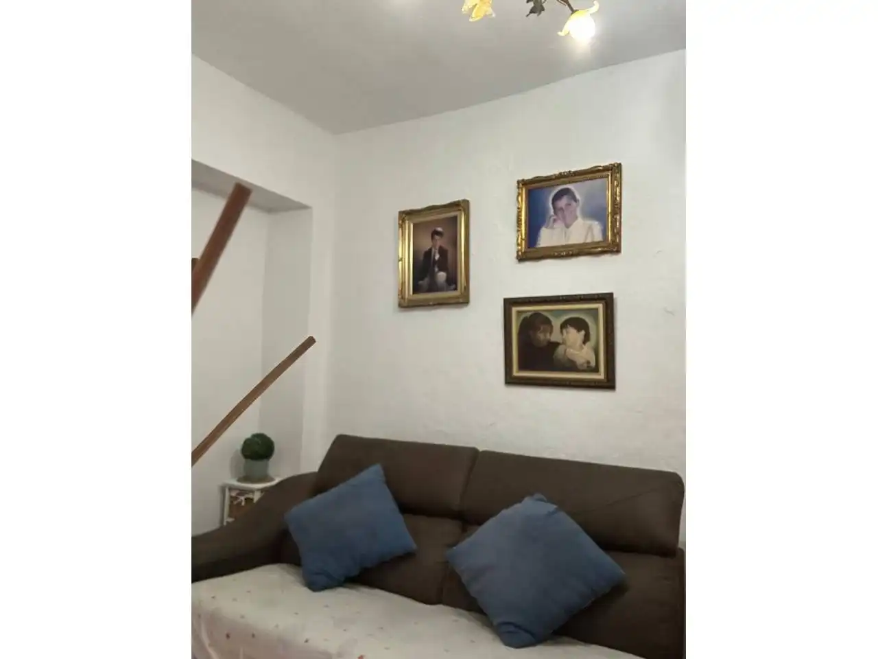 Sala d'estar de Finca rústica en venda en Casares amb Terrassa i Moblat