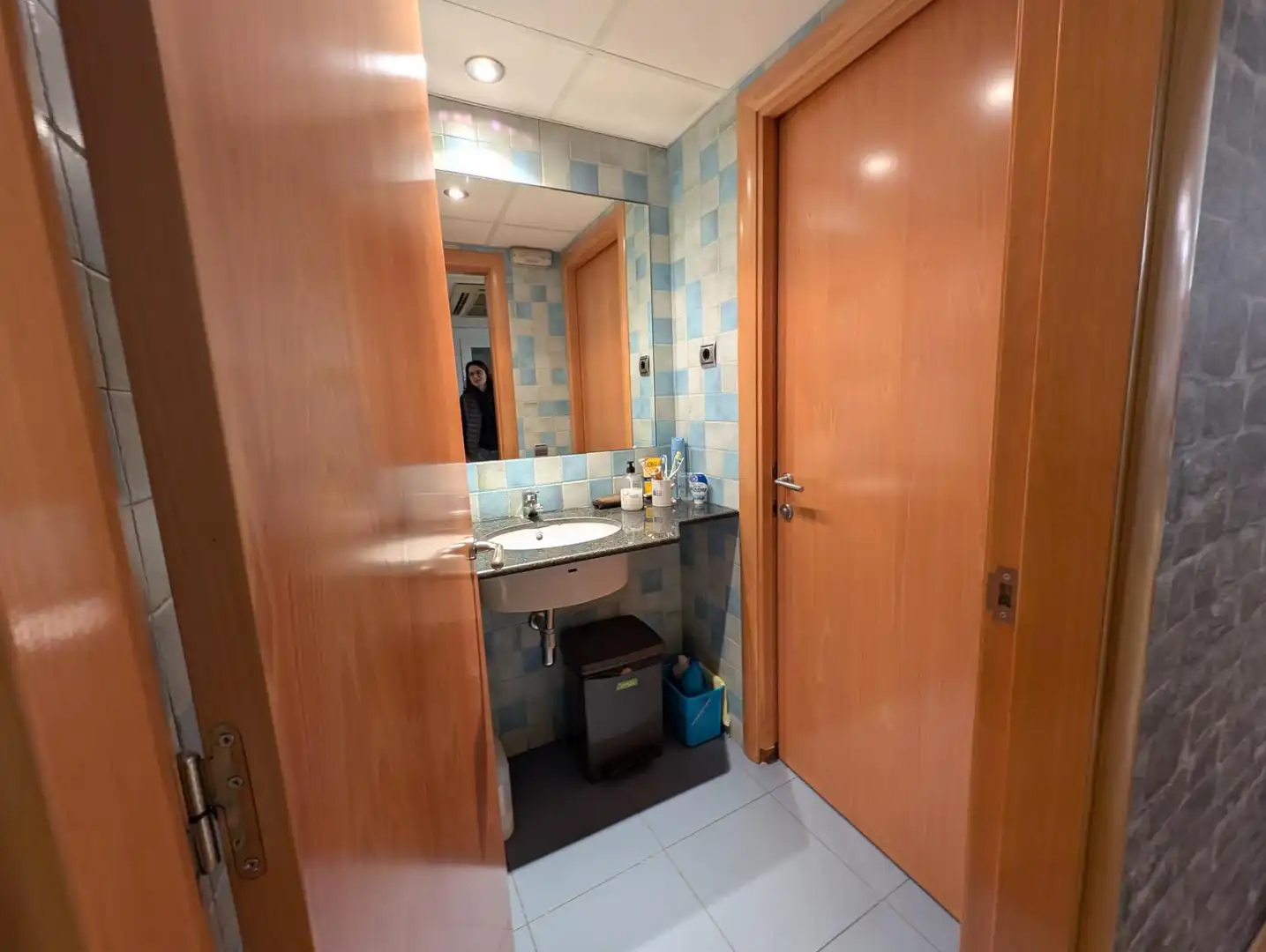 Bany de Local en venda en Barcelona amb Aire condicionat