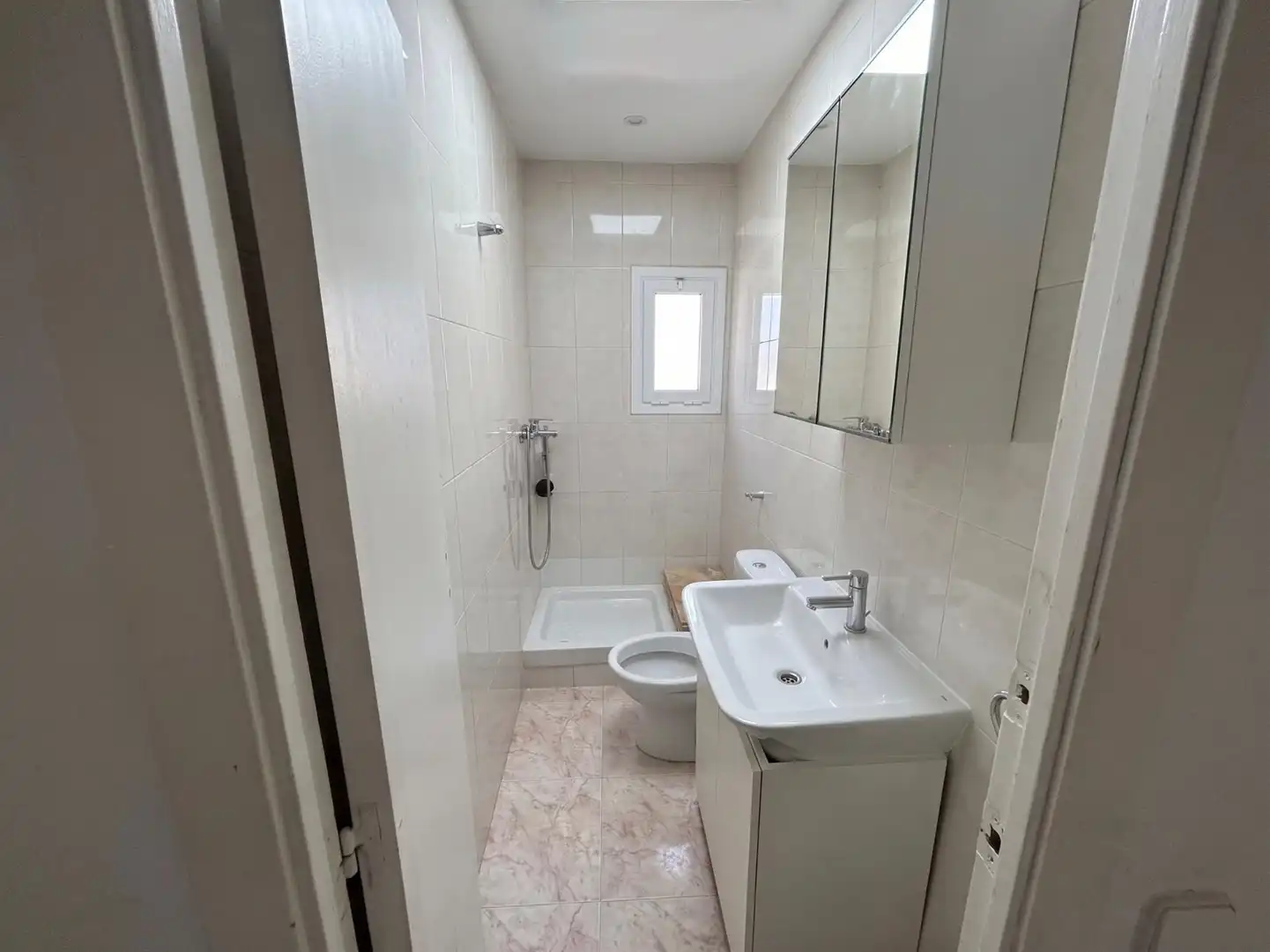 Bathroom of Flat for sale in Ripollet