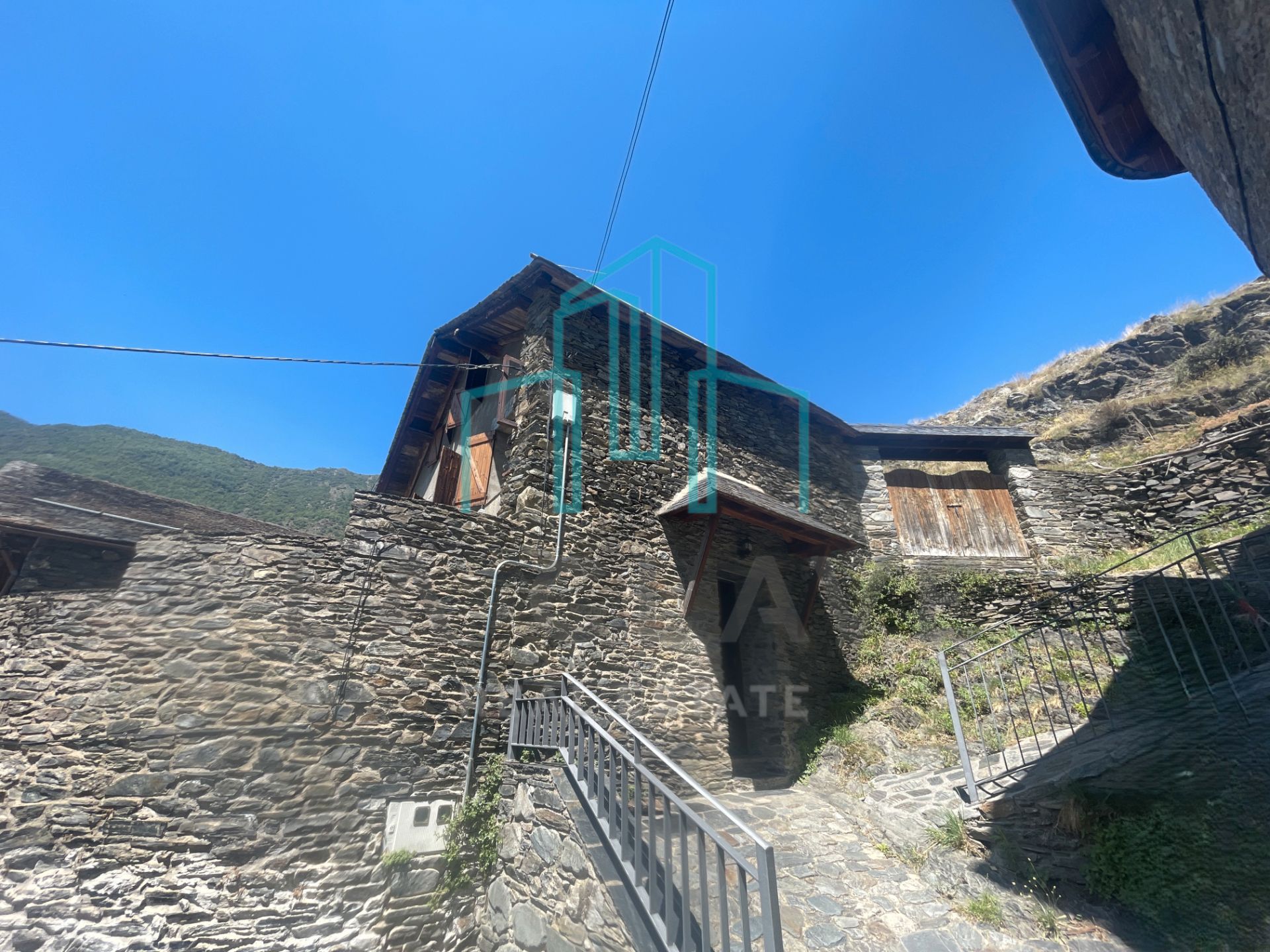Vista exterior de Casa o xalet en venda en Vall de Cardós amb Calefacció, Parquet i Terrassa