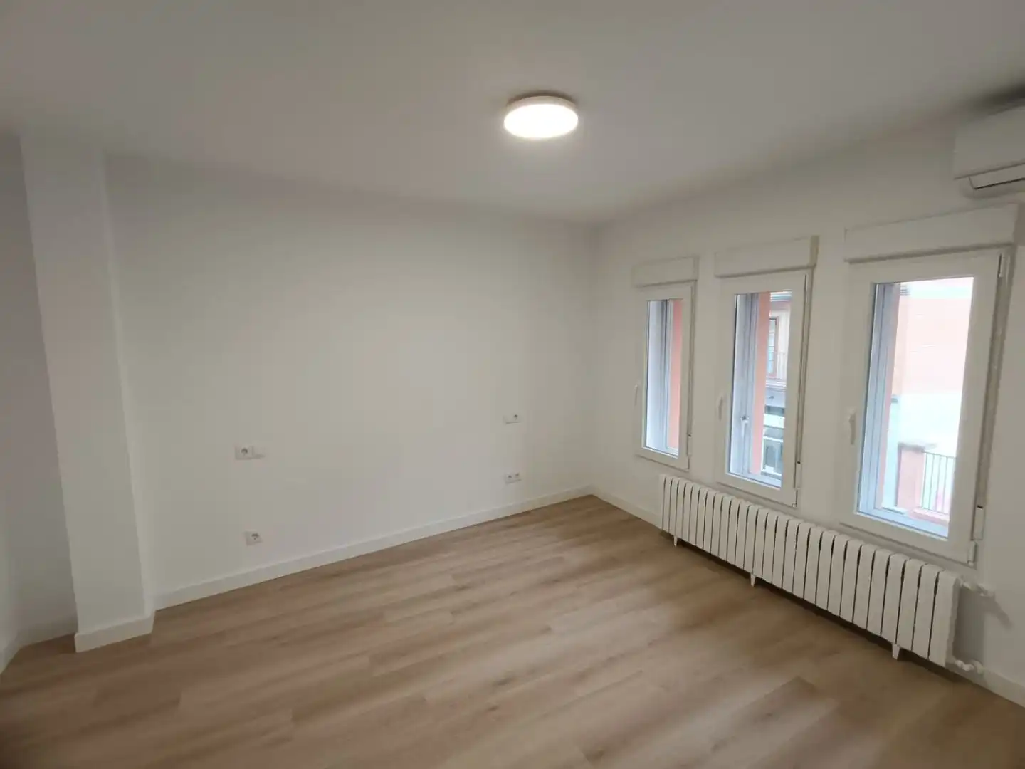 Habitación de Piso en venta en  Zaragoza Capital con Aire acondicionado