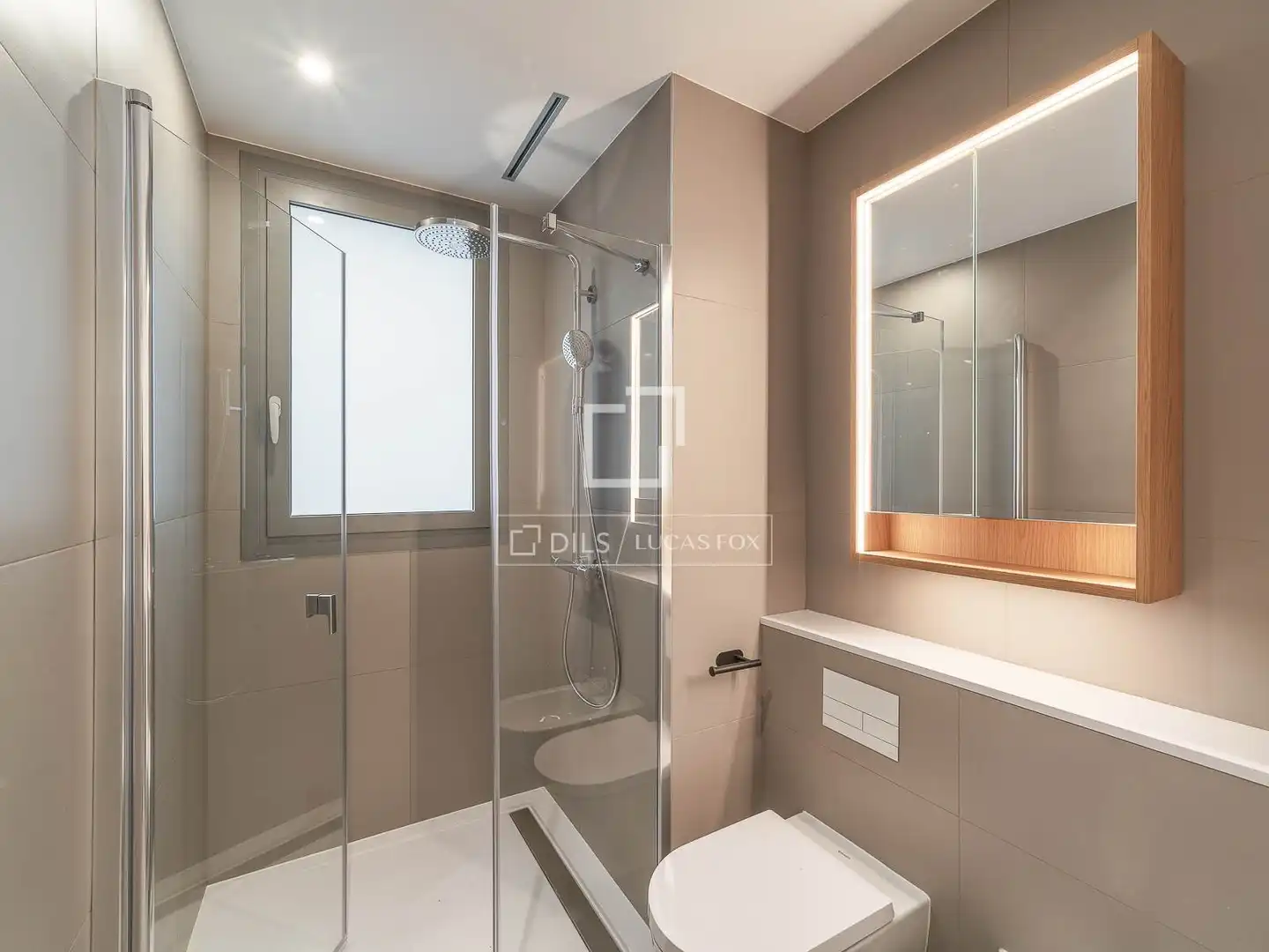 Baño de Piso en venta en Barcelona con Aire acondicionado, Calefacción y Parquet